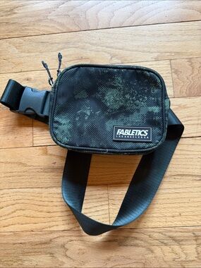 Fabletics Black & Olive Camo Belt Bag